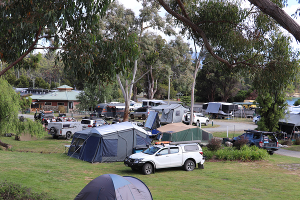Snug Beach Cabin & Caravan Park